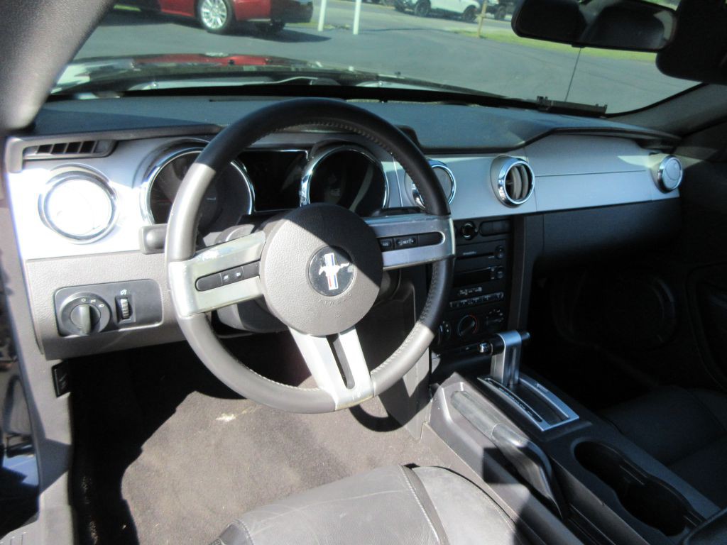 2005 Ford Mustang Image 7