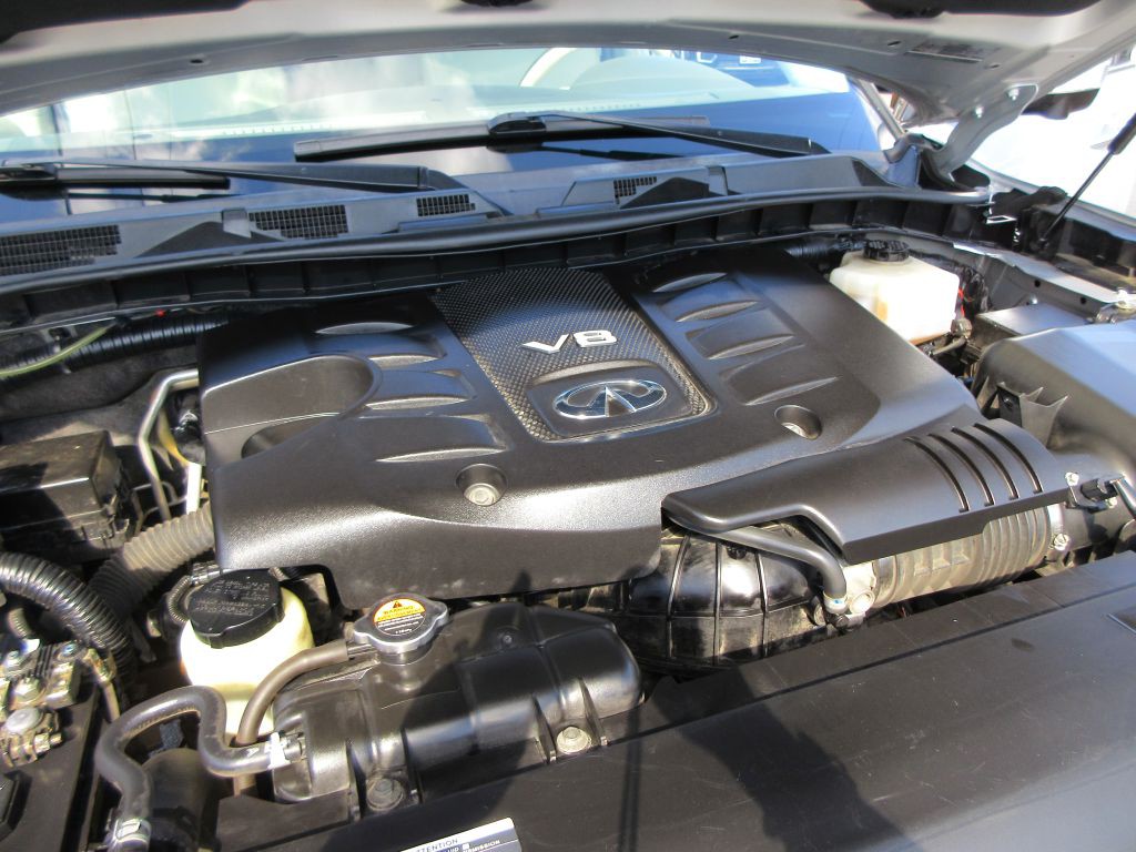 2015 INFINITI QX80 Image 18