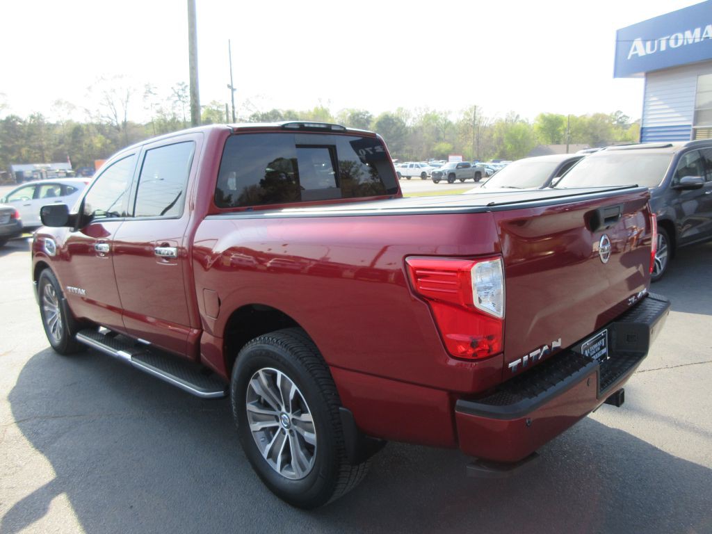 2017 Nissan Titan Image 6