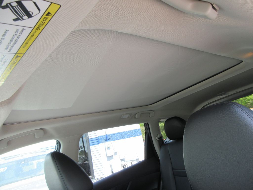 2015 Nissan Rogue Image 11