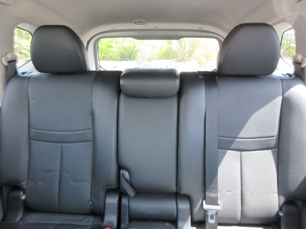 2015 Nissan Rogue Image 13