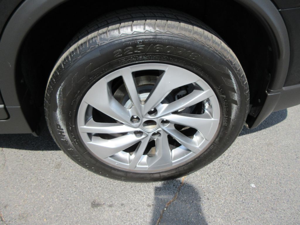 2015 Nissan Rogue Image 15