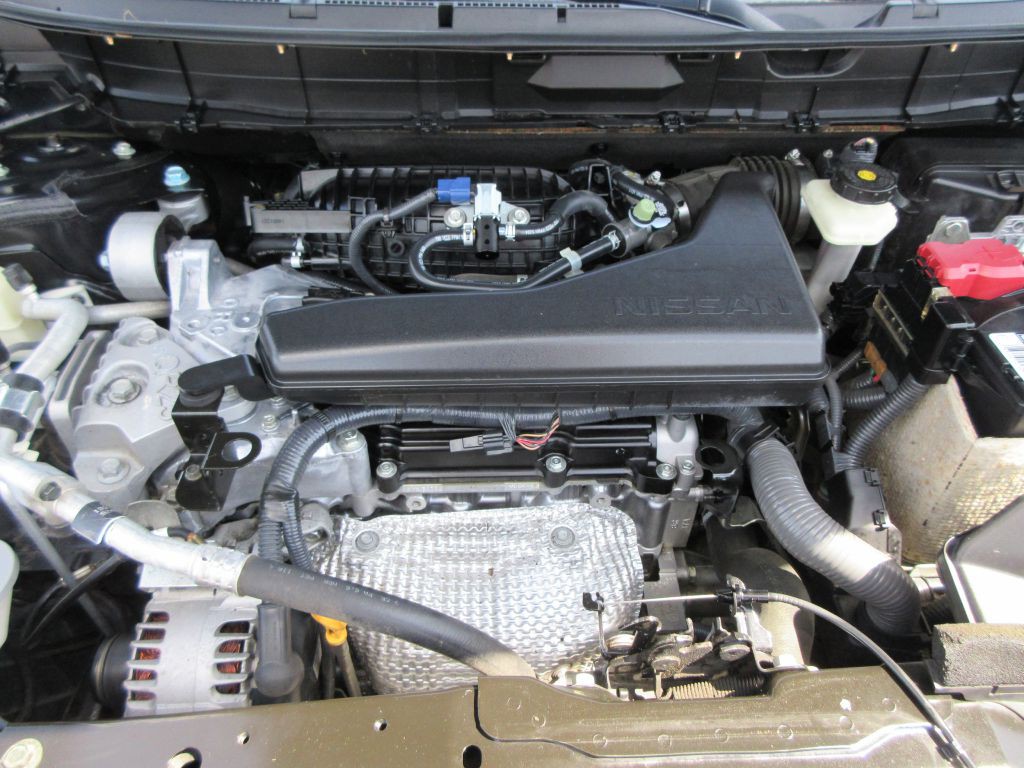 2015 Nissan Rogue Image 17