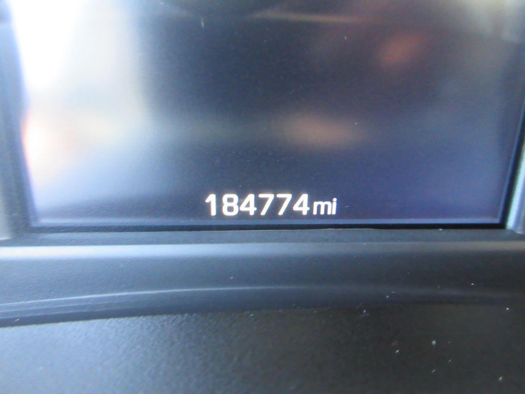 2016 GMC Yukon Image 7