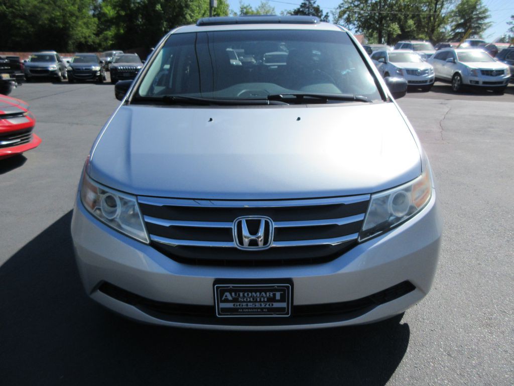 2013 Honda Odyssey Image 2