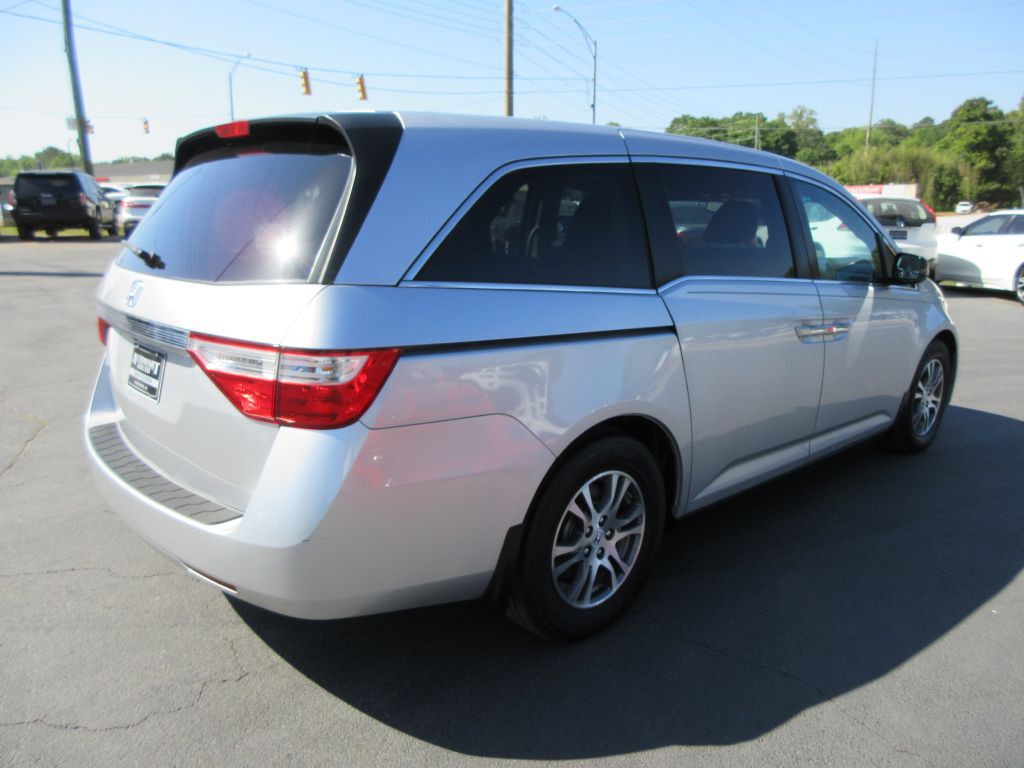 2013 Honda Odyssey Image 4