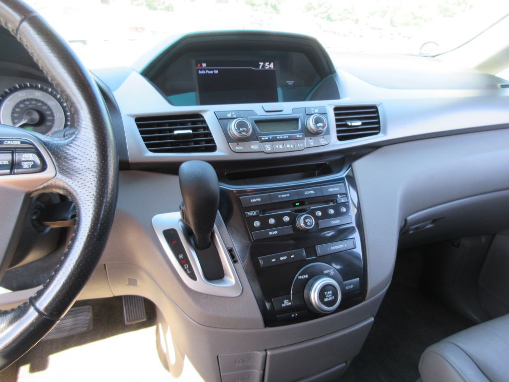 2013 Honda Odyssey Image 9