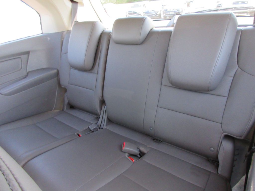2013 Honda Odyssey Image 13