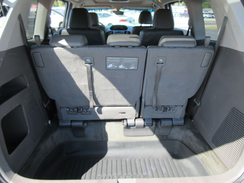 2013 Honda Odyssey Image 16
