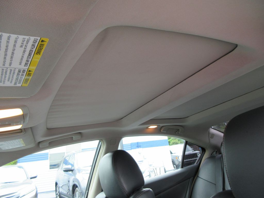 2013 Nissan Maxima Image 11