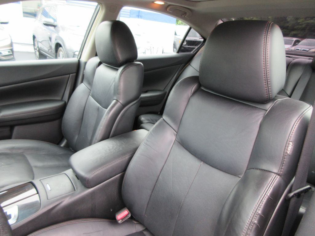 2013 Nissan Maxima Image 12