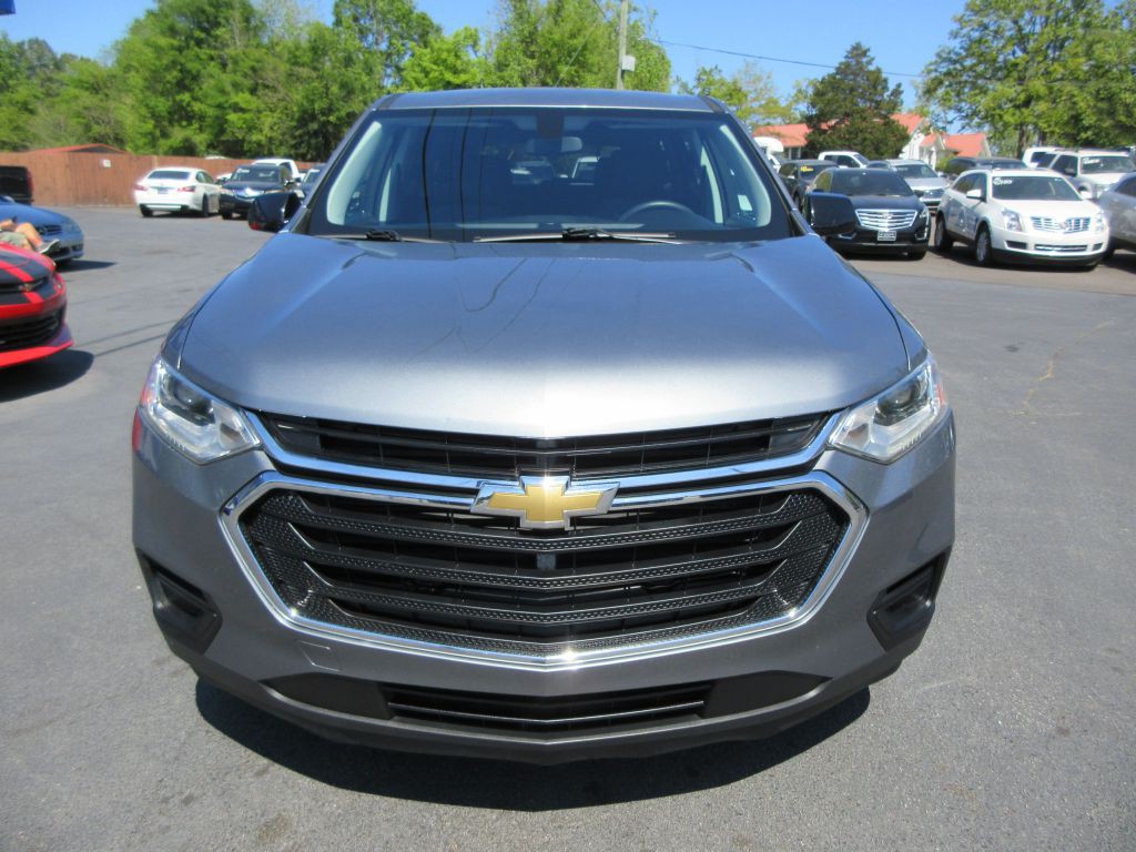 2018 Chevrolet Traverse Image 2