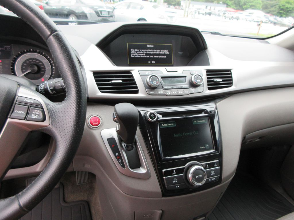 2016 Honda Odyssey Image 9