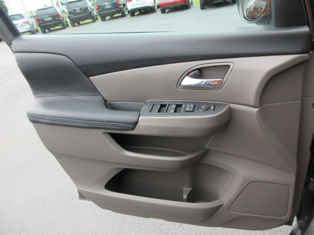 2016 Honda Odyssey Image 10