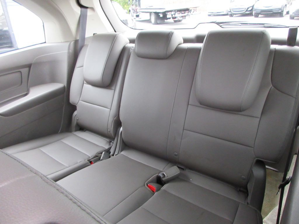 2016 Honda Odyssey Image 13