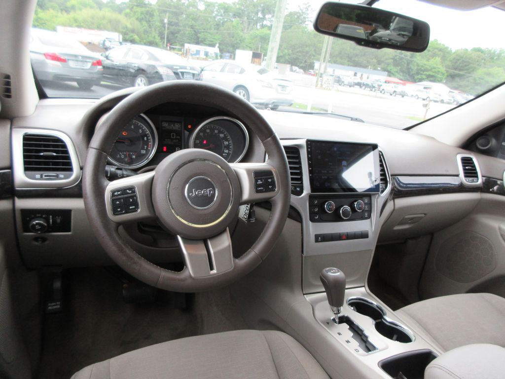 2012 Jeep Grand Cherokee Image 7