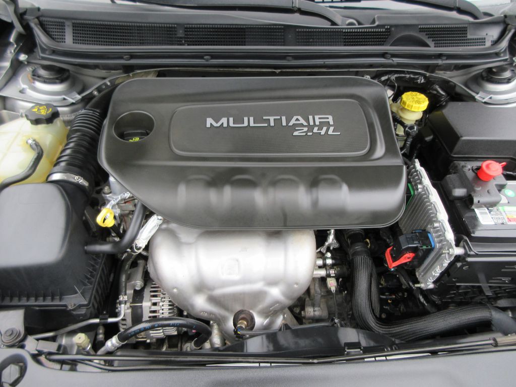 2015 Dodge Dart Image 16