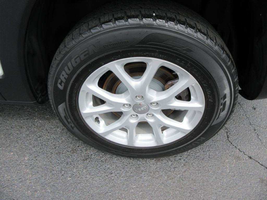 2015 Jeep Cherokee Image 14