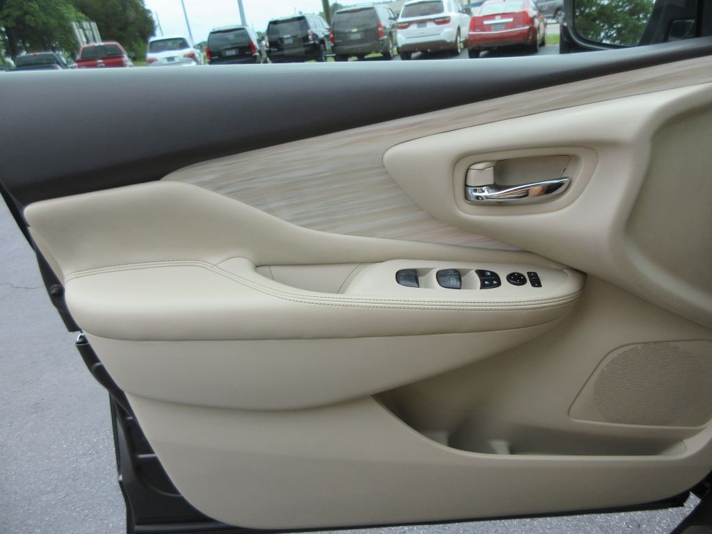 2016 Nissan Murano Image 10