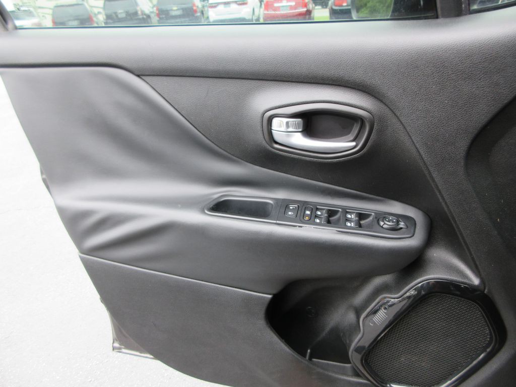 2018 Jeep Renegade Image 10
