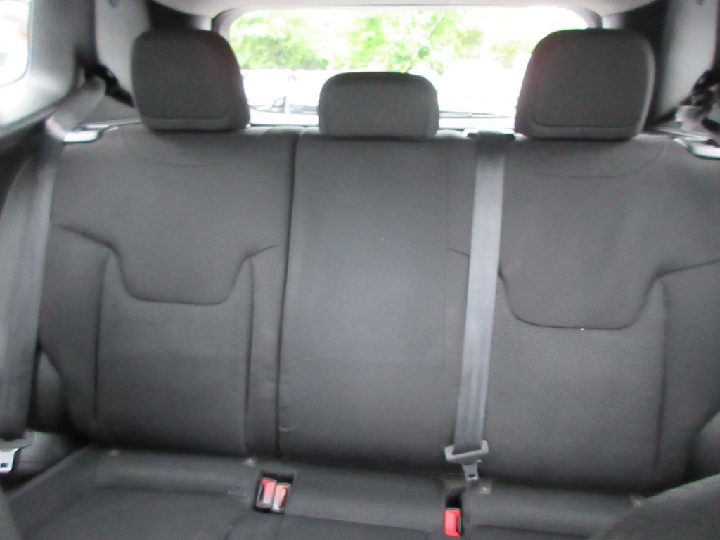2018 Jeep Renegade Image 12