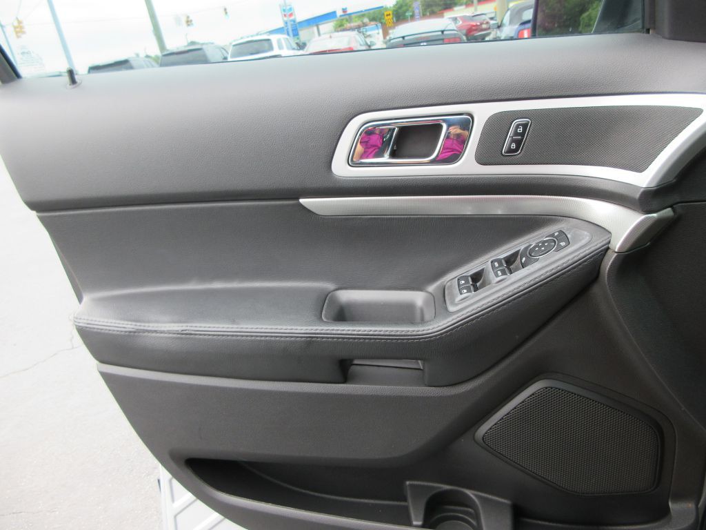 2014 Ford Explorer Image 10