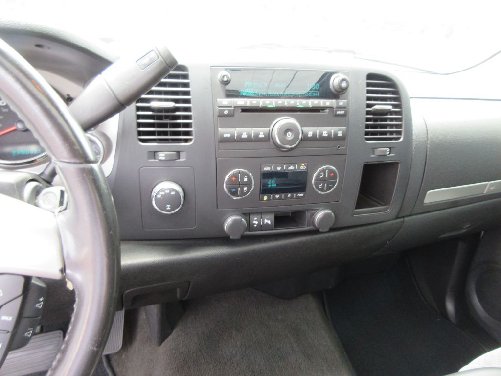 2008 Chevrolet Silverado 1500 Image 10