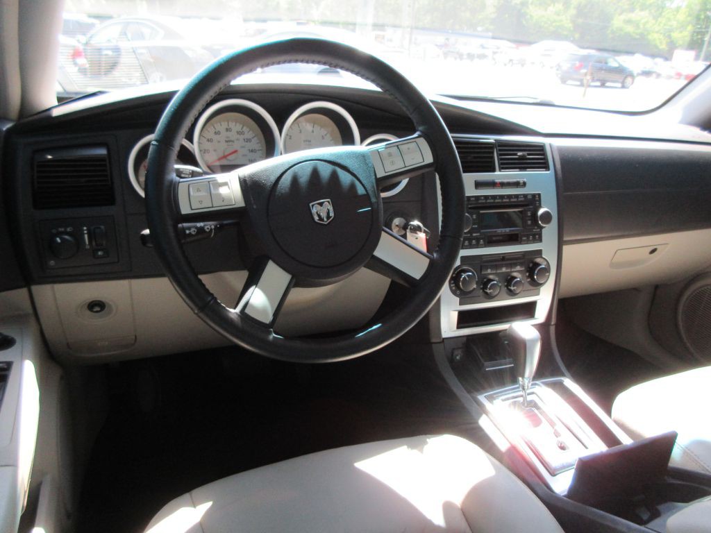 2006 Dodge Charger Image 7
