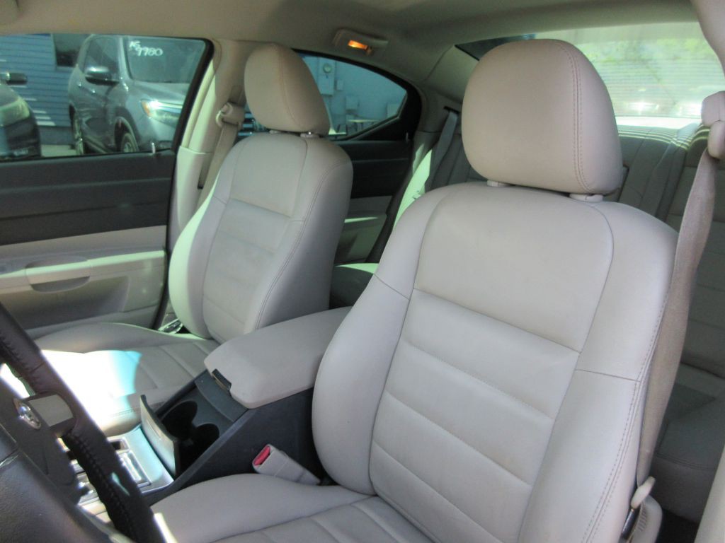 2006 Dodge Charger Image 11