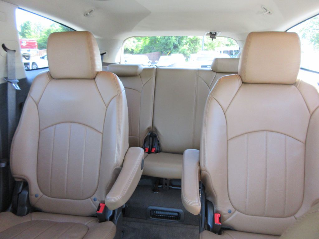 2014 Buick Enclave Image 12