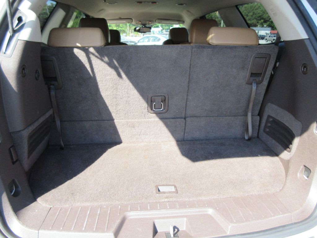 2014 Buick Enclave Image 16