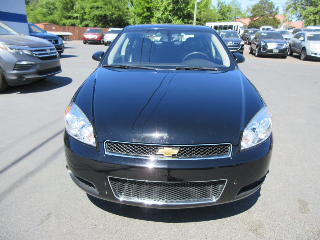 2008 Chevrolet Impala Image 2