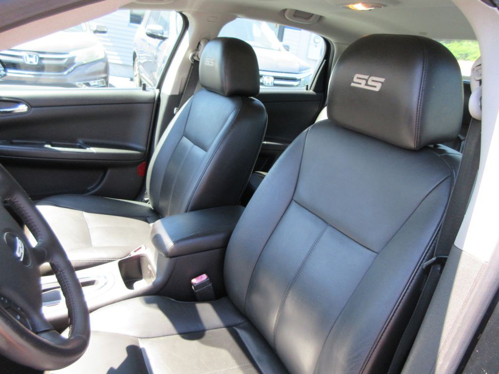 2008 Chevrolet Impala Image 12