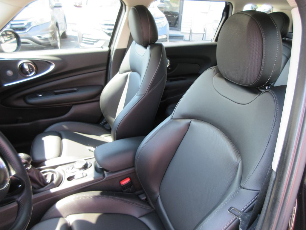 2018 MINI Cooper Image 12
