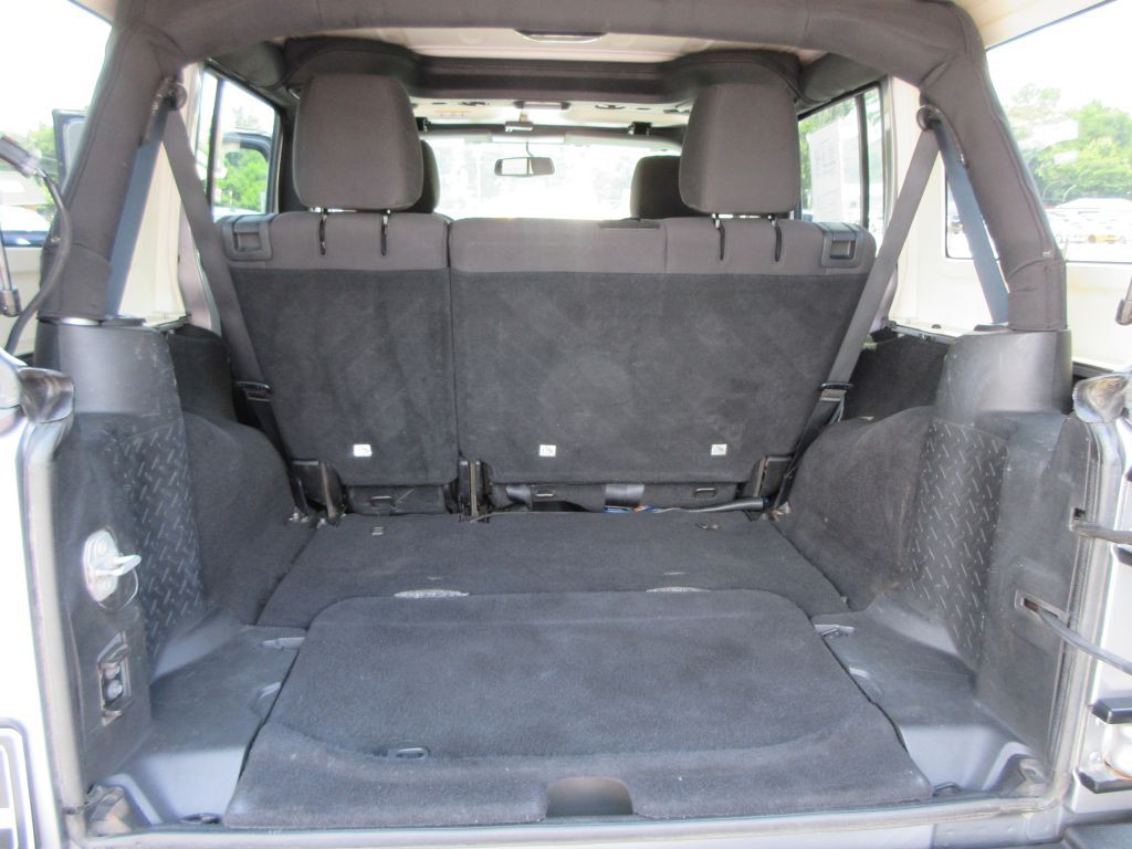 2015 Jeep Wrangler Unlimited Image 15