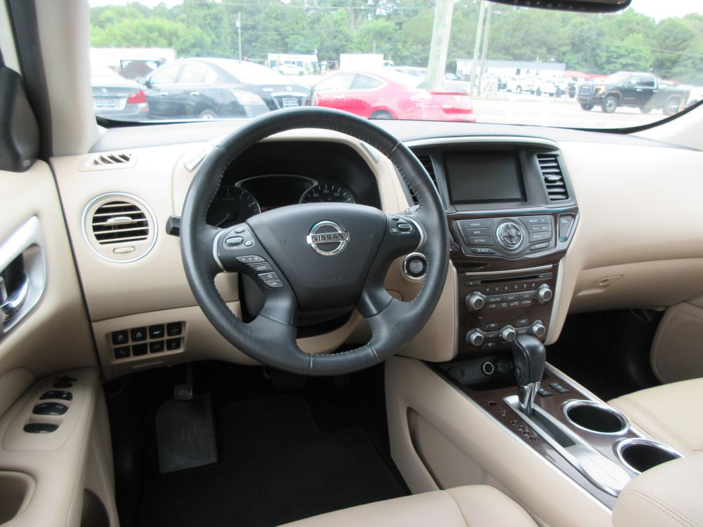 2016 Nissan Pathfinder Image 7