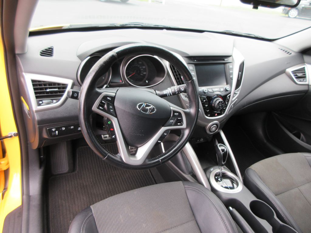 2013 Hyundai Veloster Image 7