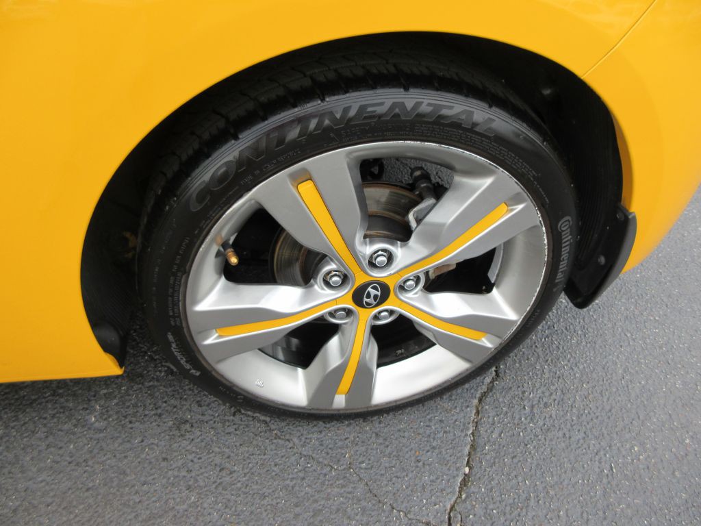 2013 Hyundai Veloster Image 14