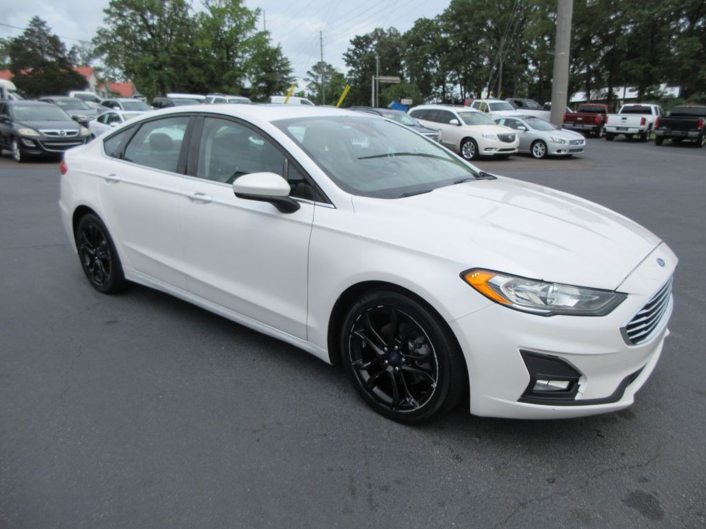 2019 Ford Fusion Image 3
