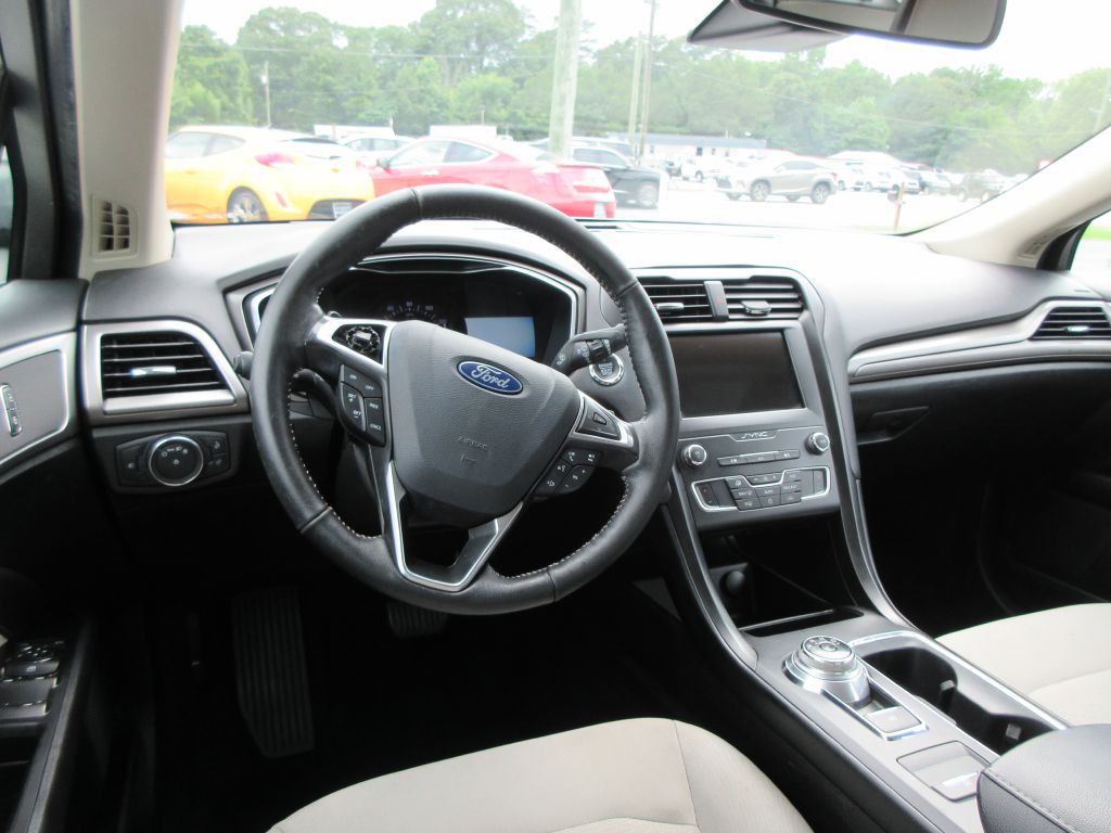 2019 Ford Fusion Image 7