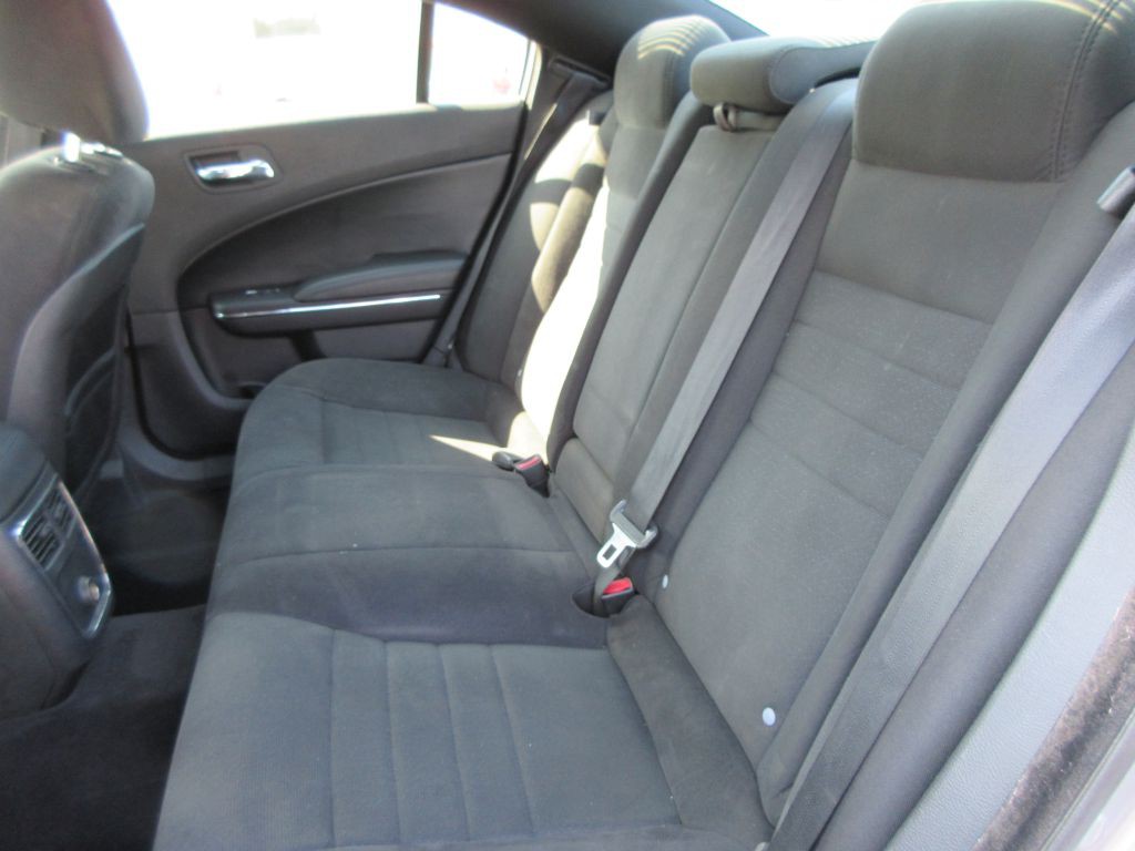2013 Dodge Charger Image 12