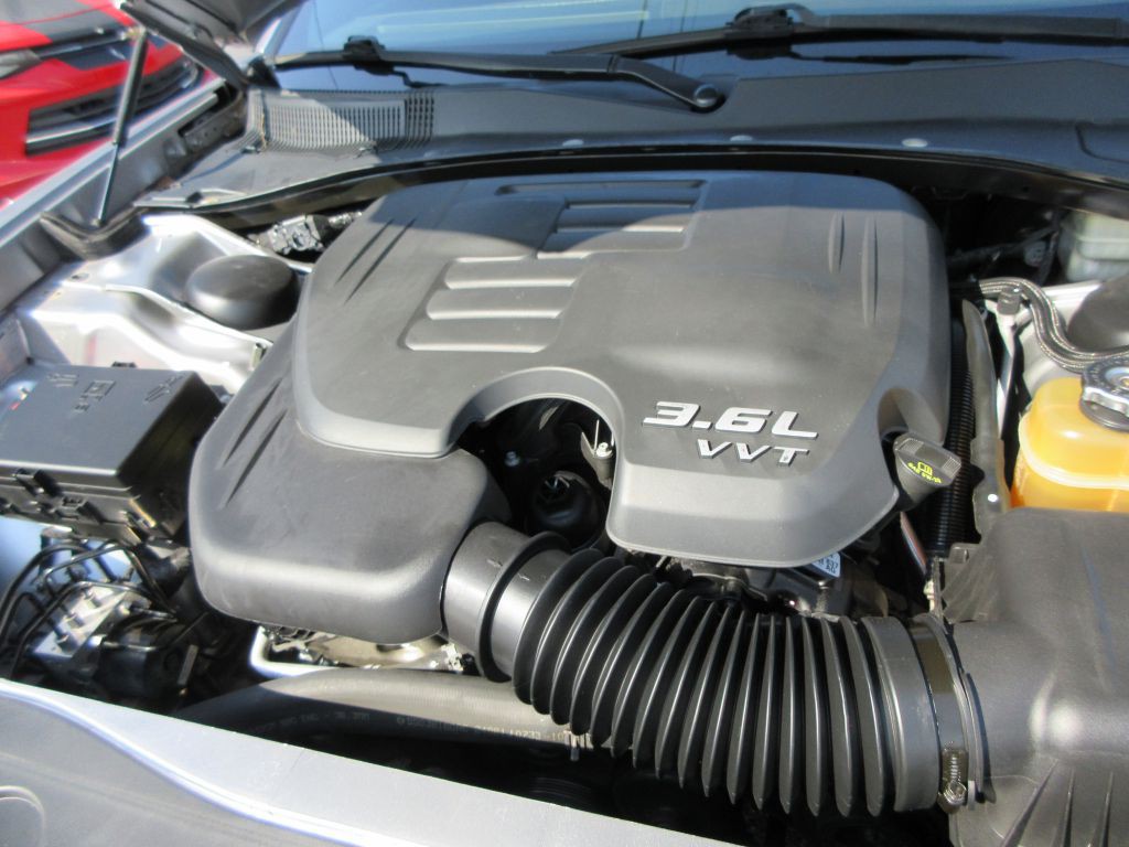 2013 Dodge Charger Image 16