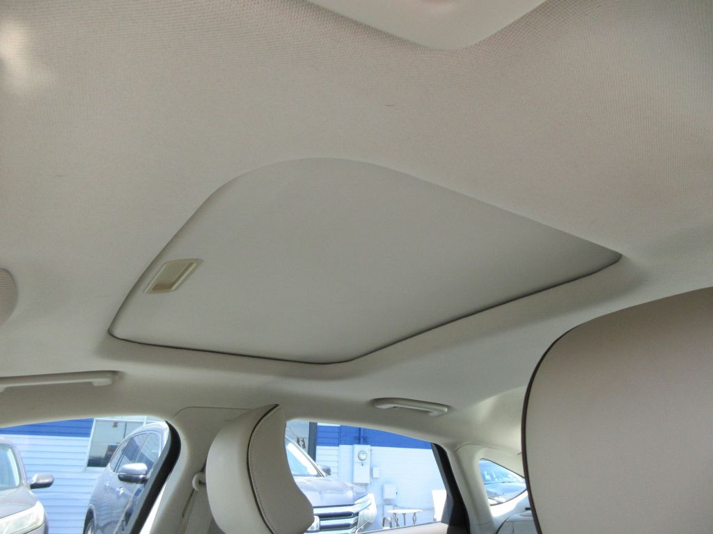2017 Ford Fusion Image 11