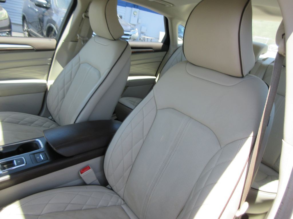 2017 Ford Fusion Image 12