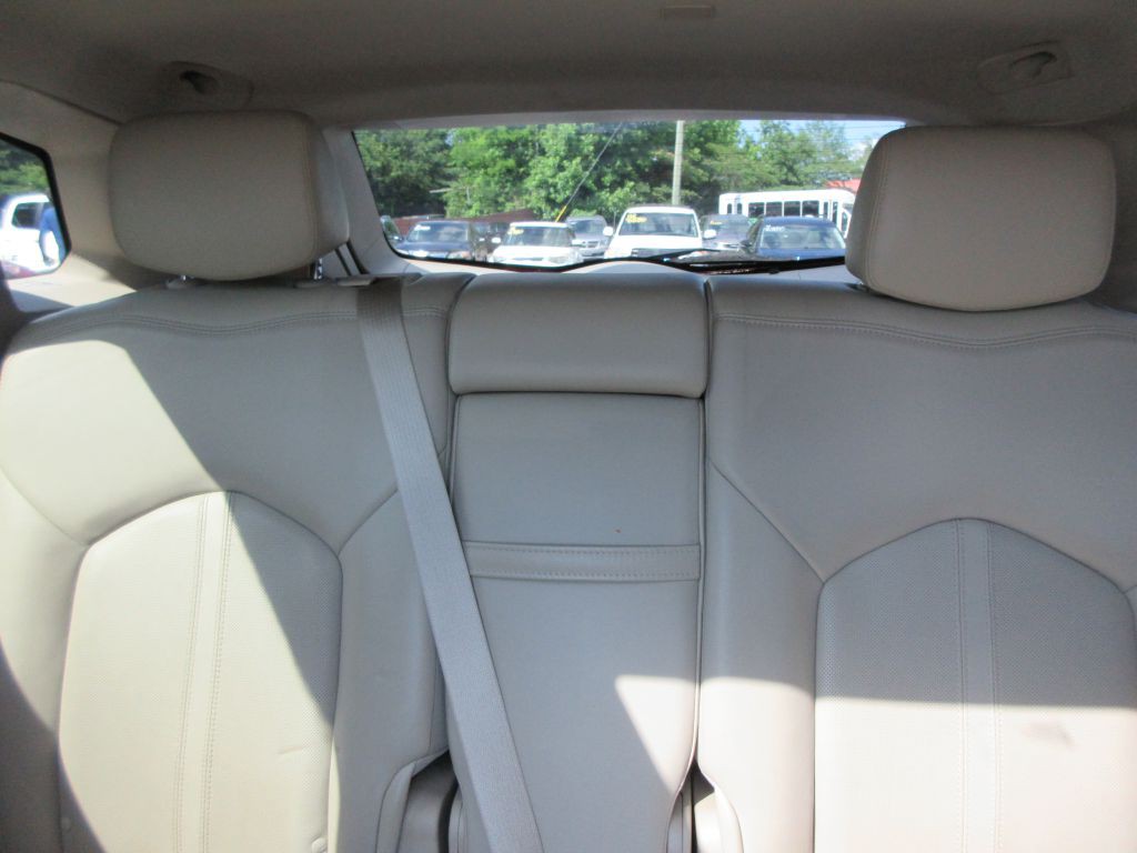 2015 Cadillac SRX Image 13