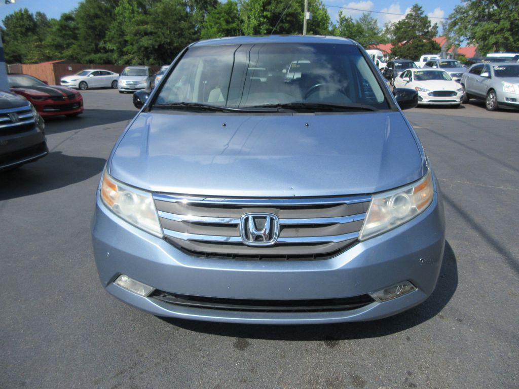 2012 Honda Odyssey Image 2