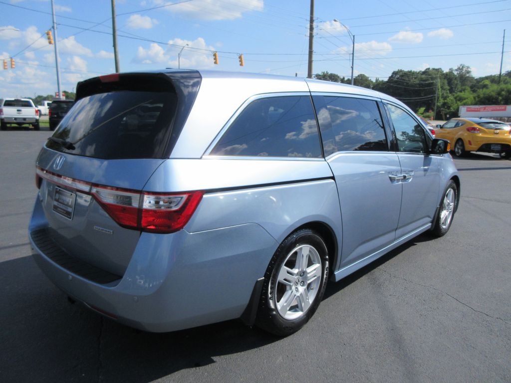 2012 Honda Odyssey Image 4