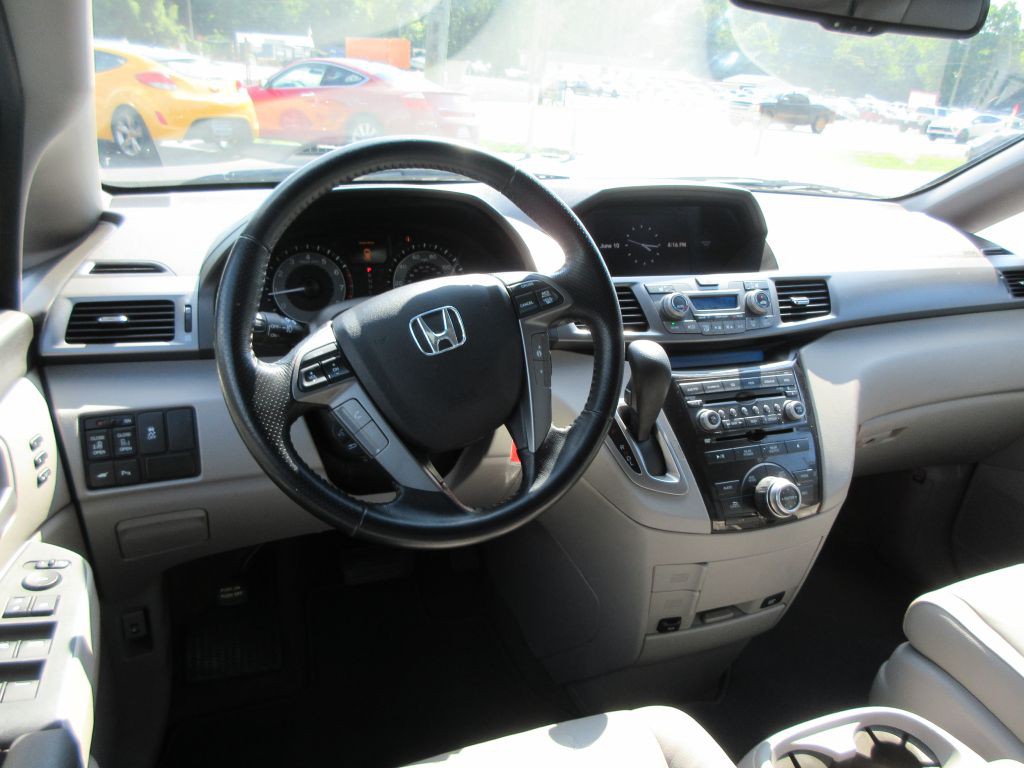 2012 Honda Odyssey Image 7