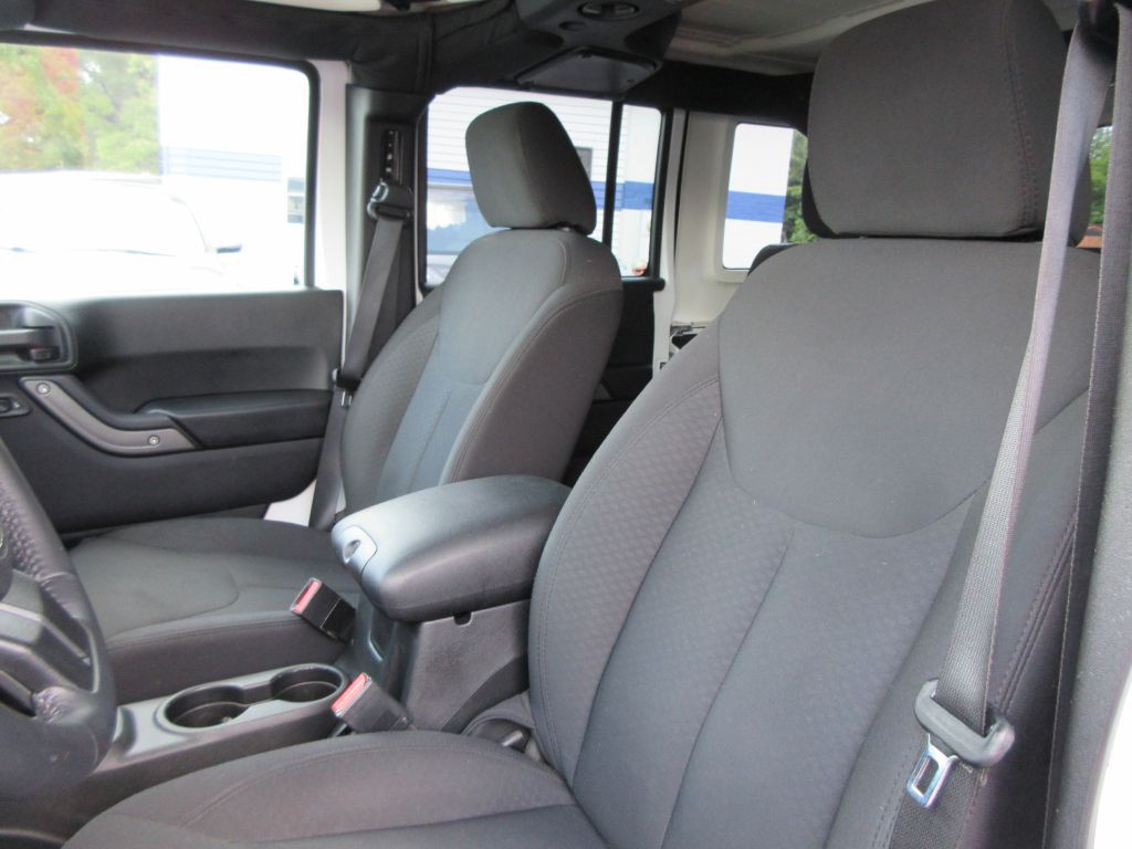2016 Jeep Wrangler Unlimited Image 11