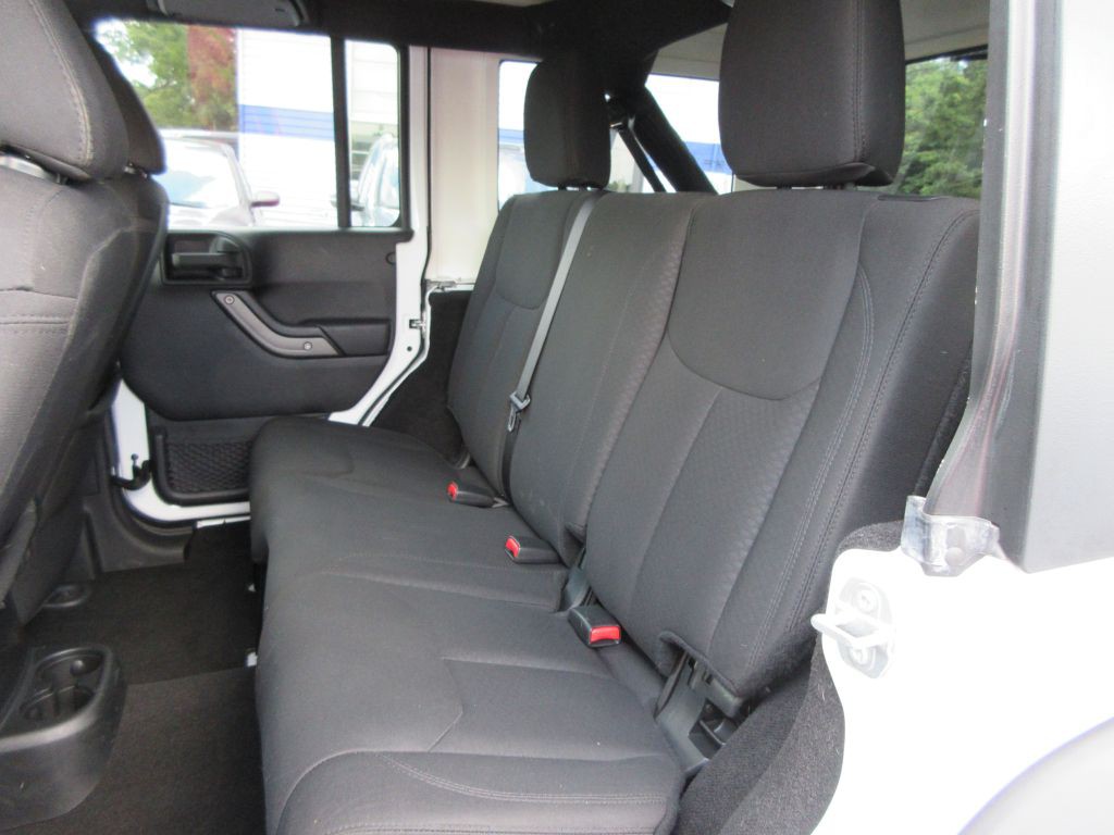 2016 Jeep Wrangler Unlimited Image 12